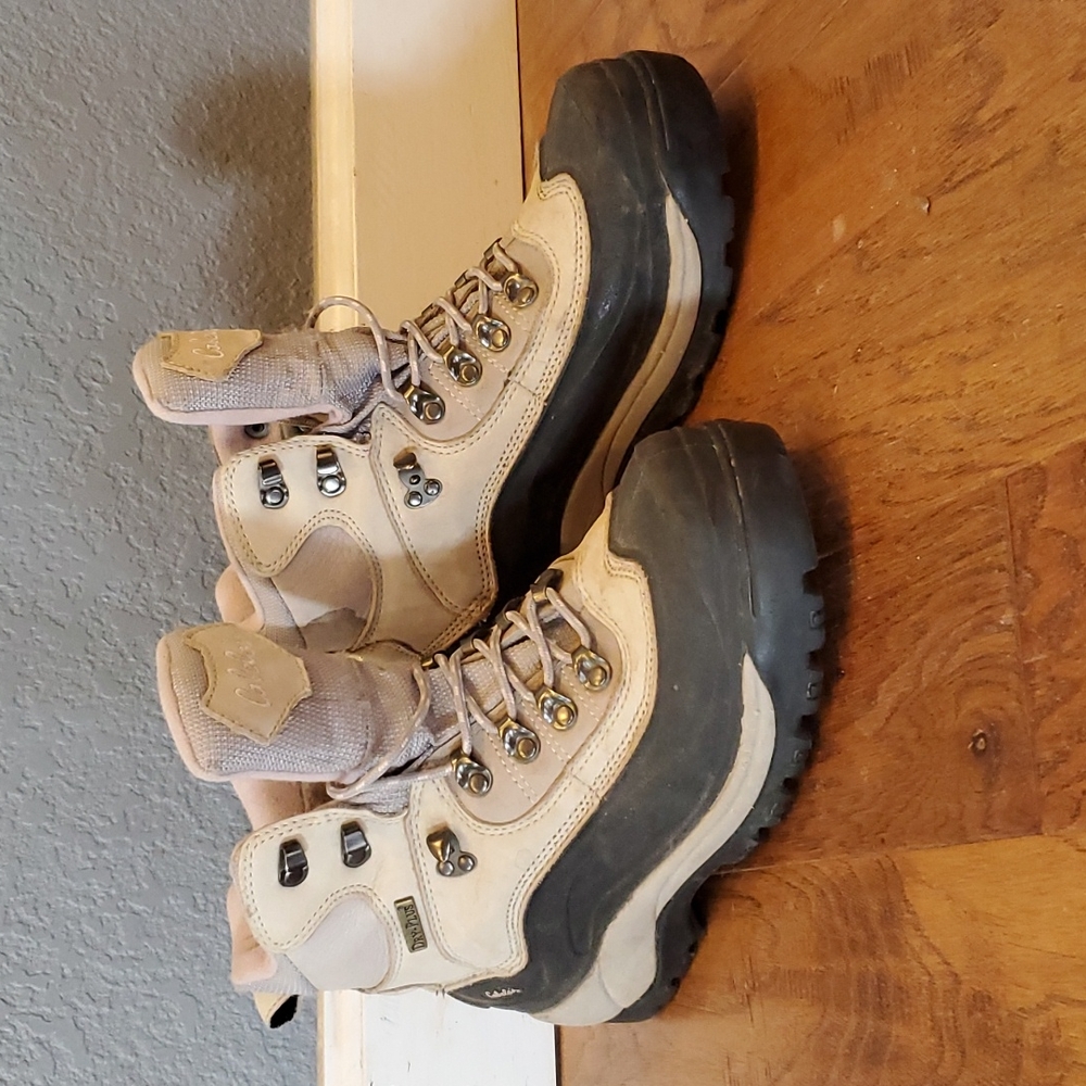 Cabela's Women's size 9.5 Thinsulate boots
